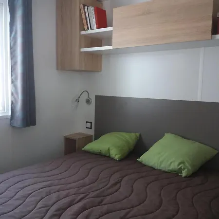 Campsite Mhvacances Propose Camping 4 Etoiles En Normandie 4*